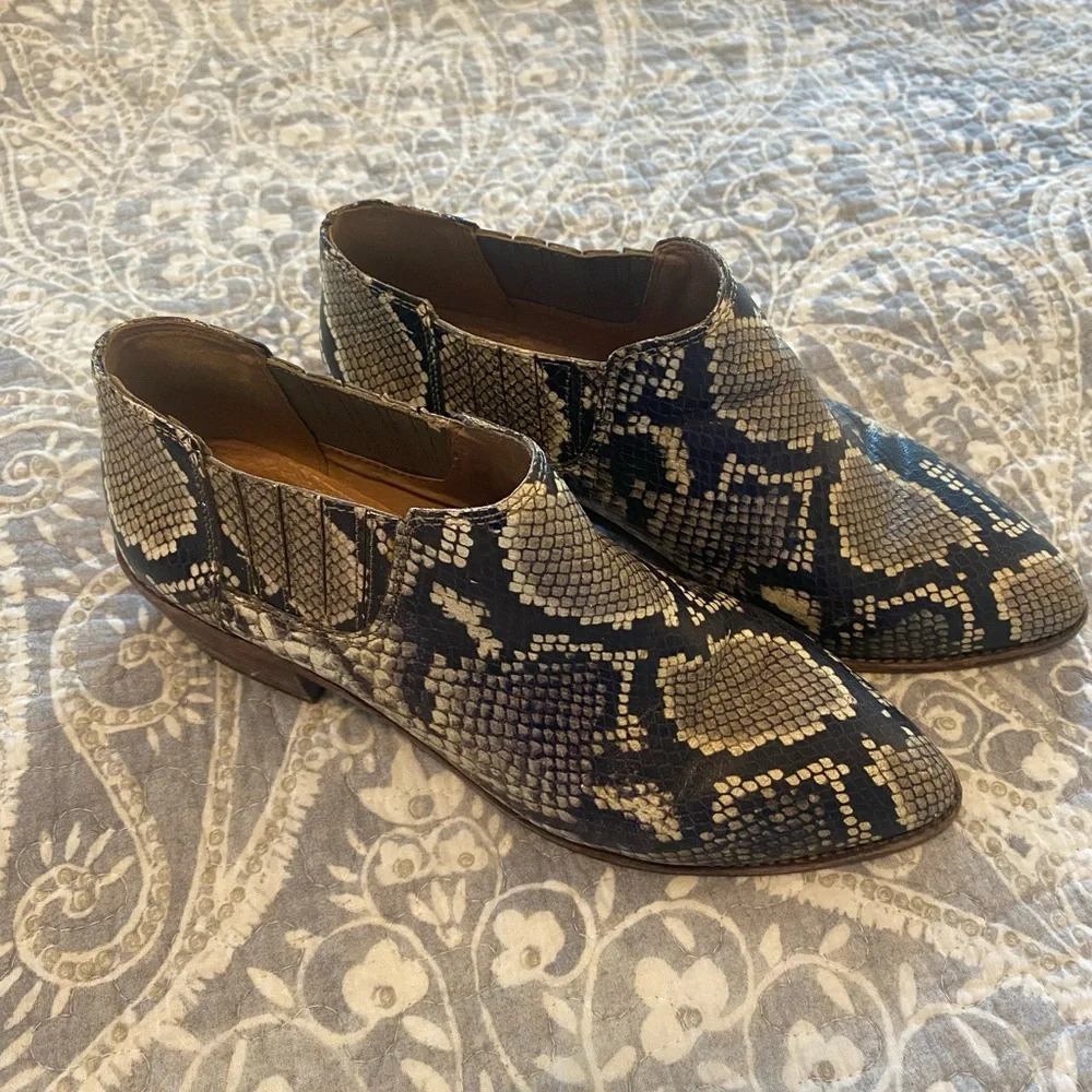 Madewell Booties Chelsea Boots 7 The Sonia Leather Snakeskin Block 2โ Heel